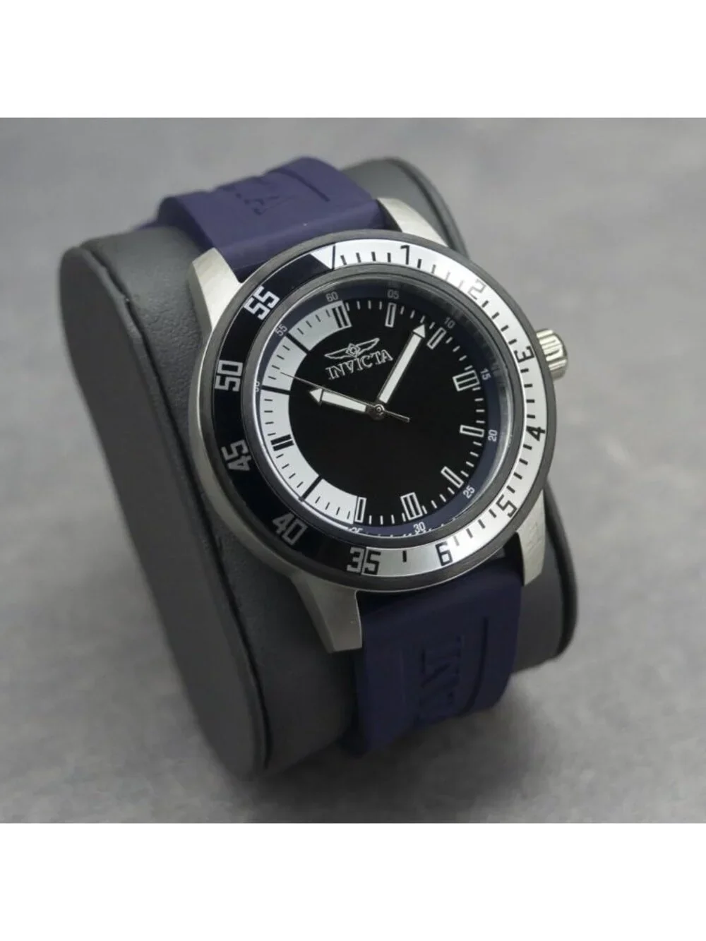 Mens Blue Black Analog Quartz Fashion Solid Specialty Silicone Round Wrist Watch